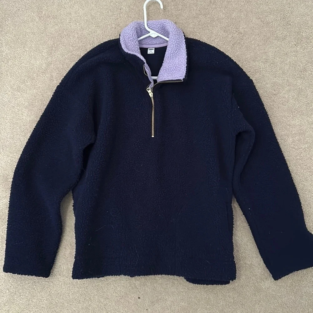 Old Navy blue fleece size XL with purple collar